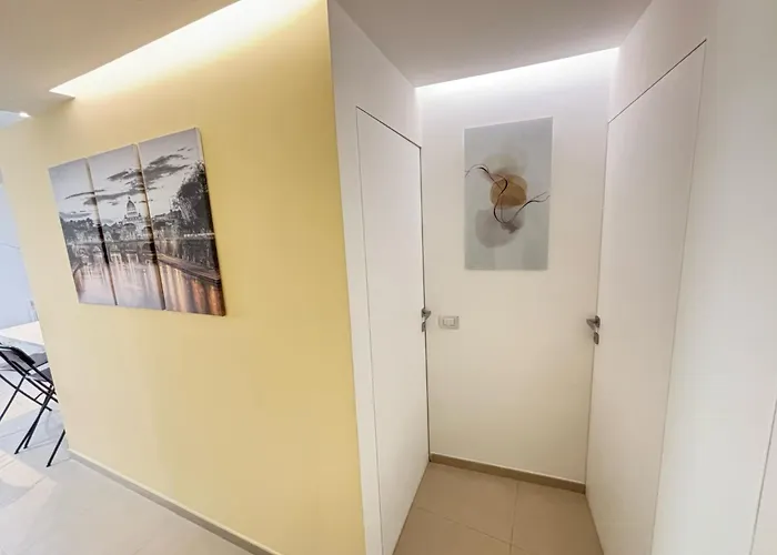 Apartament Loft Moderno Monte Senario- Colosseo In 15 Min In Metro *